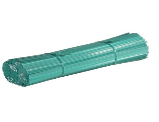 Yeşil PVC kaplamalı kesilmiş düz tel 250 mm uzunluğunda