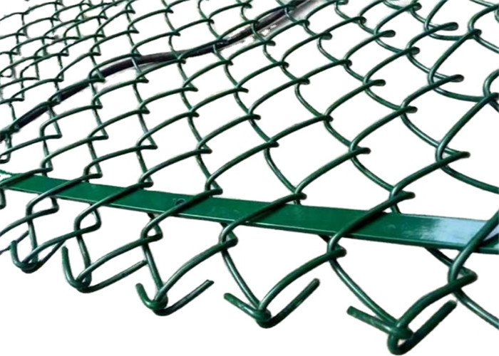 Tenis Kortları için 60mm 80mm Delik Boyutu Küçük Zincir Bağlantı Çit Elmas Hasır