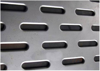 Dekorasyon için 2mm Kalın Yuva Deliği SS304 Delikli Çelik Panel